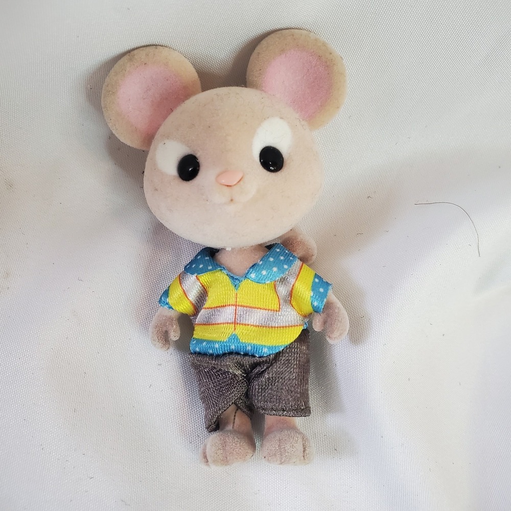 Honey Bee Acres Critter Mouse Family Figure w/ Clothes‎